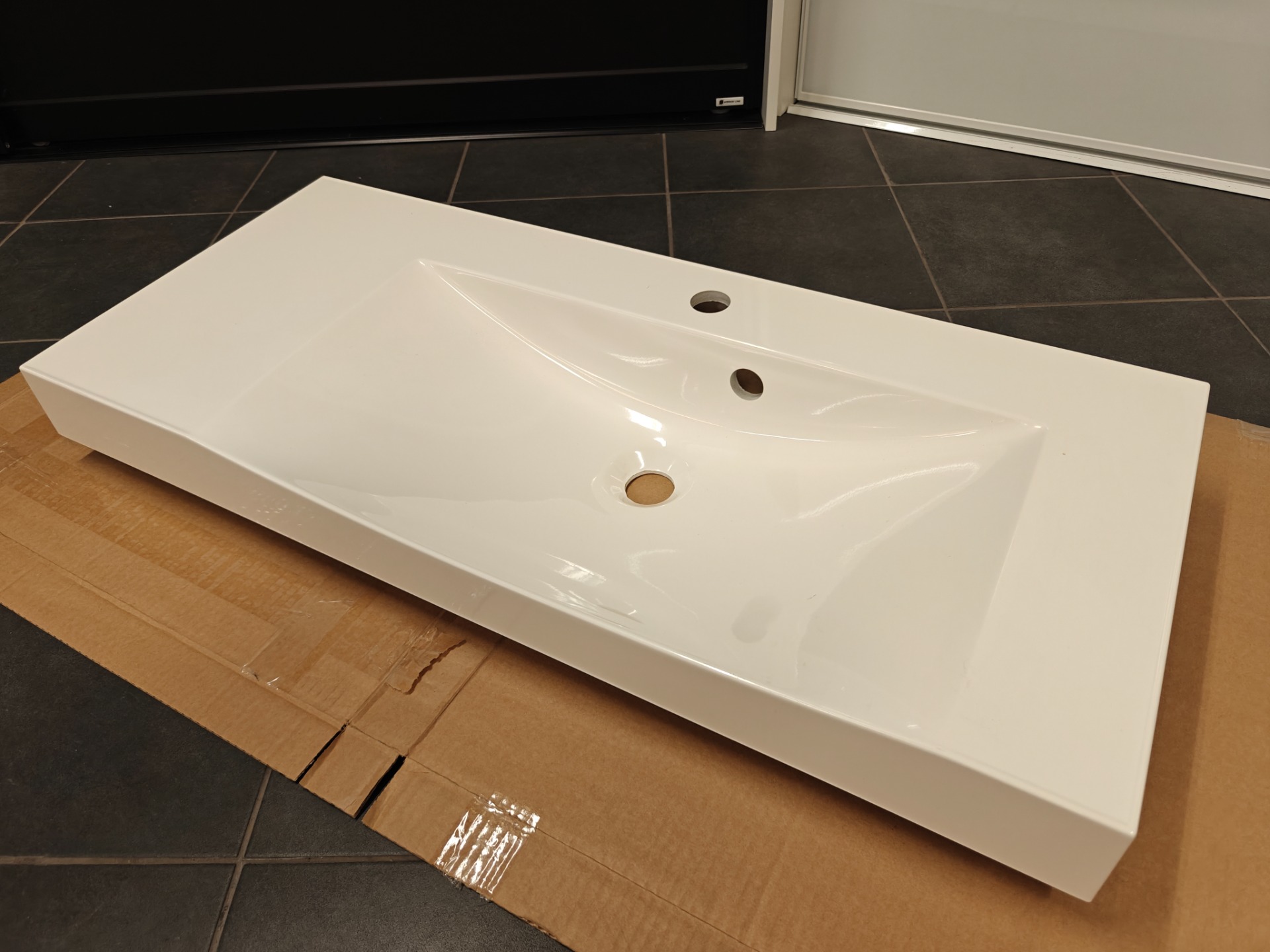 50€ (ovh. 299€) Ocean 90O-valumarmoriallas. 